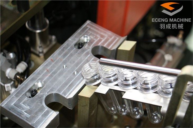 Automatic Pet Blow Moulding Machine