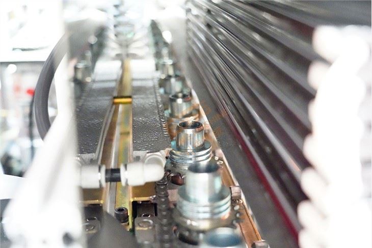 Q4500 Carbonated Beverage Bottle Pet Blowing Machine